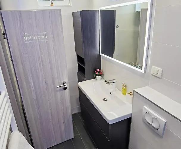 Del Mar Apartman *